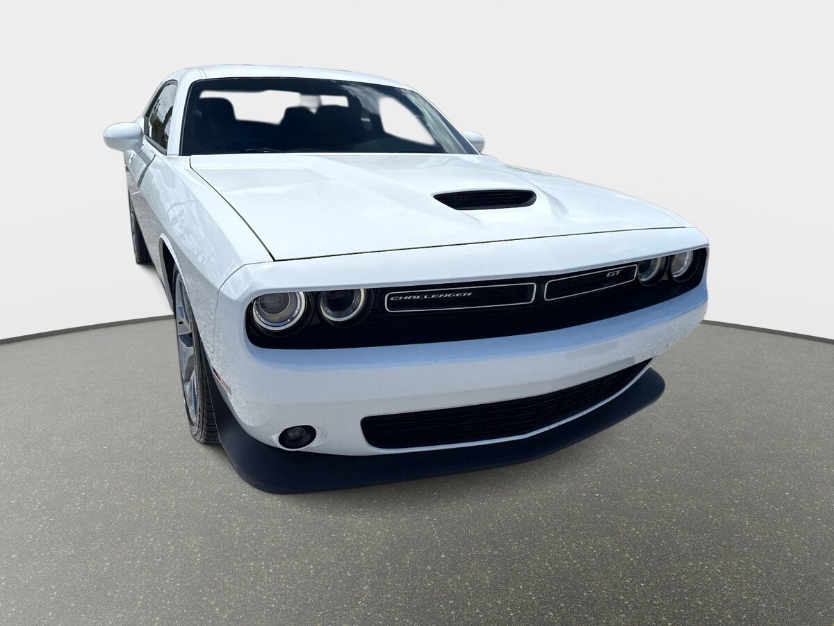 Used 2021 Dodge Challenger GT RWD image 6