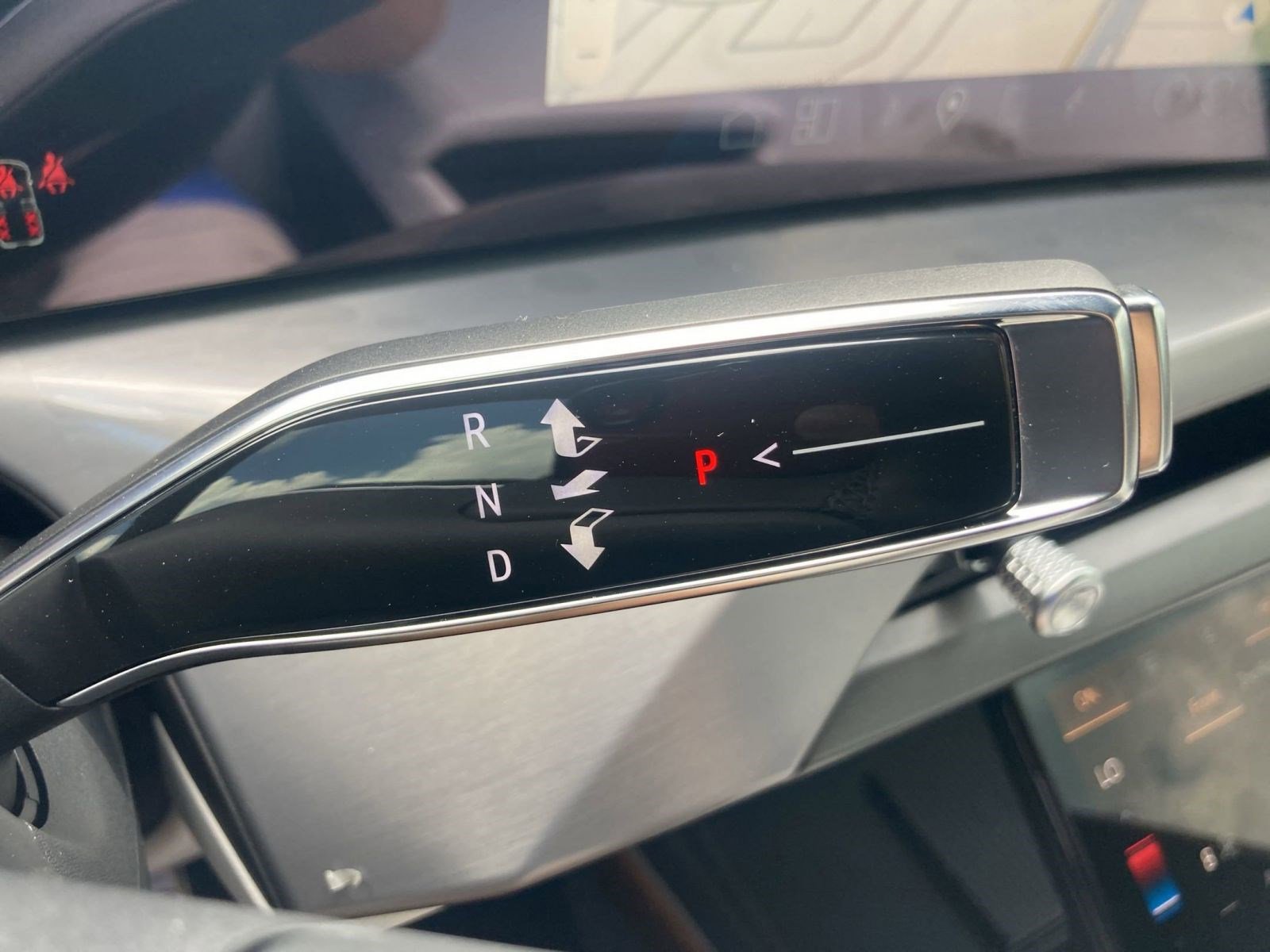 New 2026 Cadillac Vistiq Luxury image 15