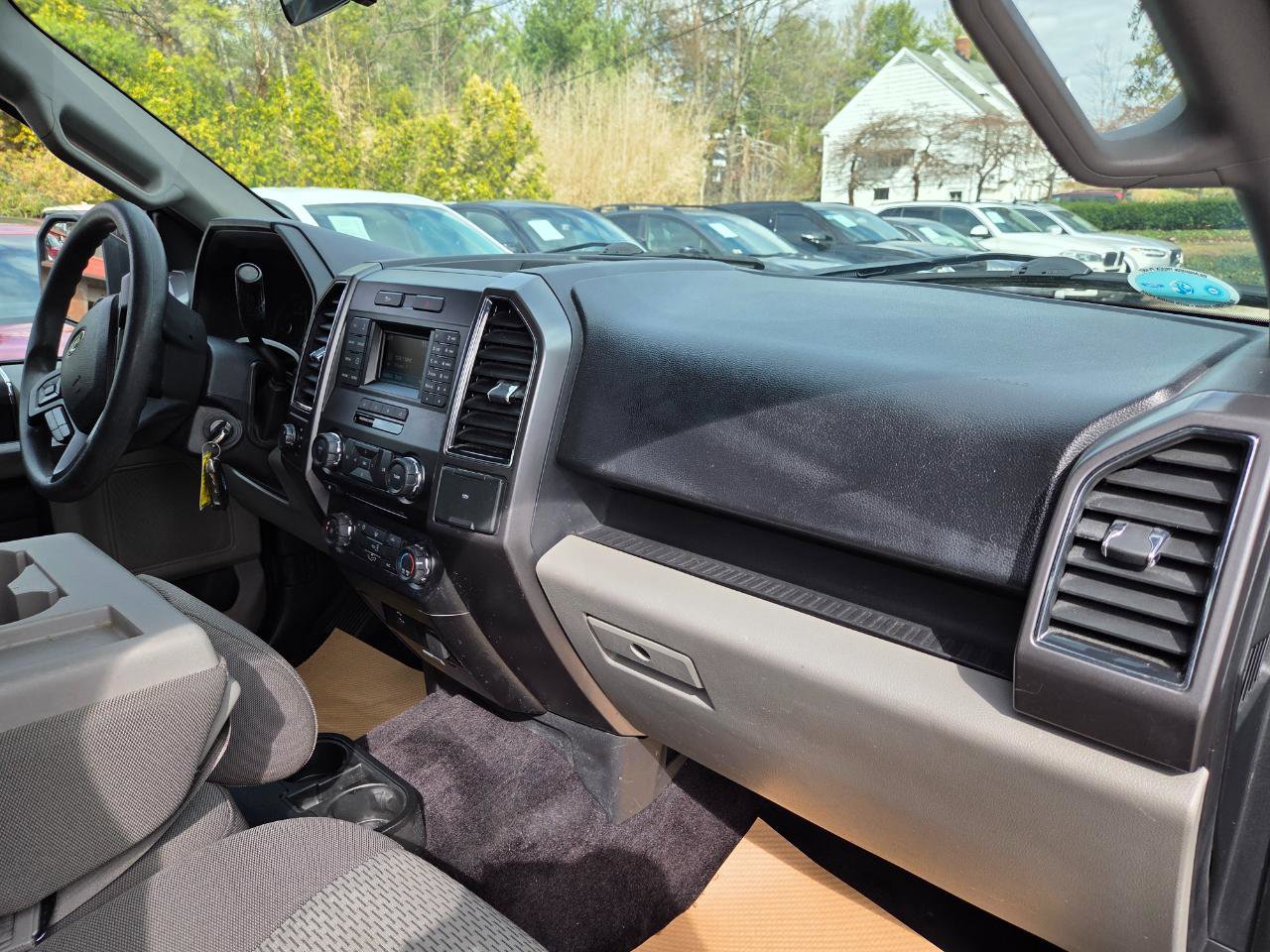 Used 2017 Ford F150 XLT AWD/4WD image 27