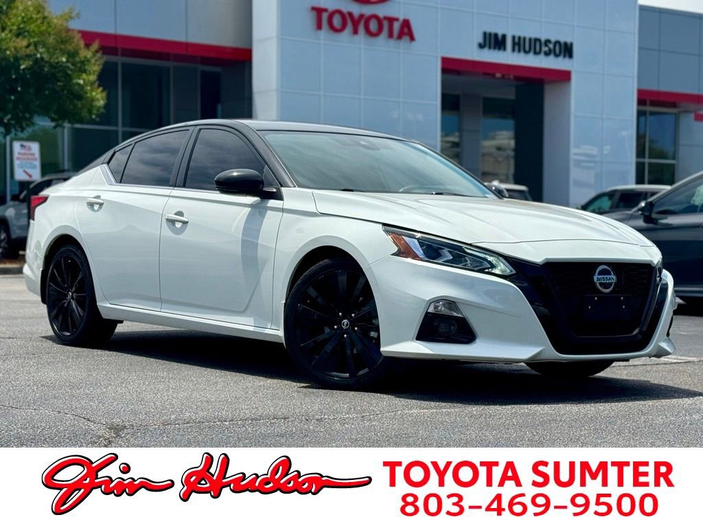 Used 2022 Nissan Altima 2.5 SR w/ Midnight Edition Package FWD image 1