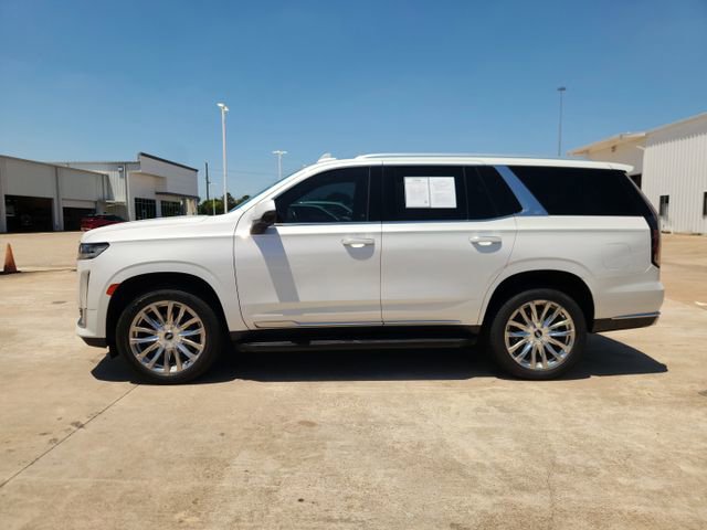 Used 2022 Cadillac Escalade Luxury w/ LPO, Illumination Package AWD/4WD image 4