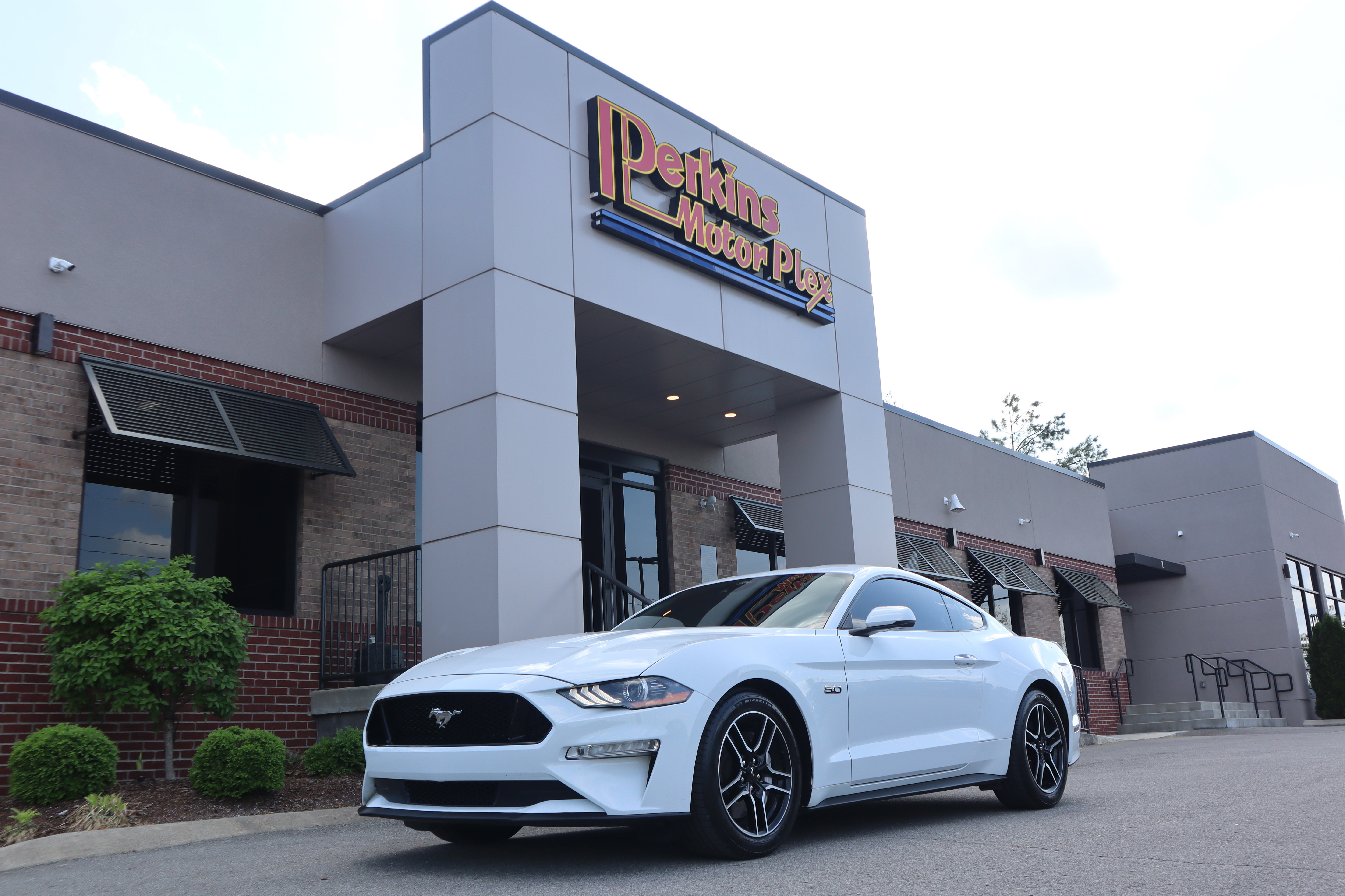 Used 2022 Ford Mustang GT Premium w/ Equipment Group 401A RWD image 36