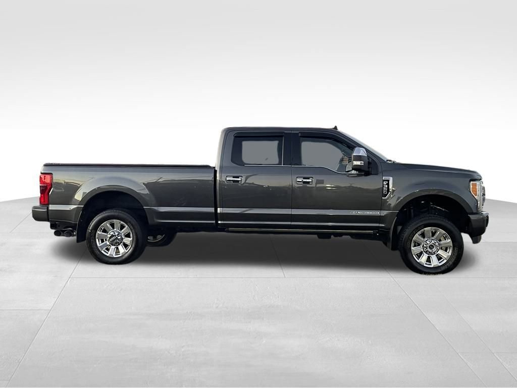 Used 2019 Ford F350 Platinum w/ Platinum Ultimate Package image 3
