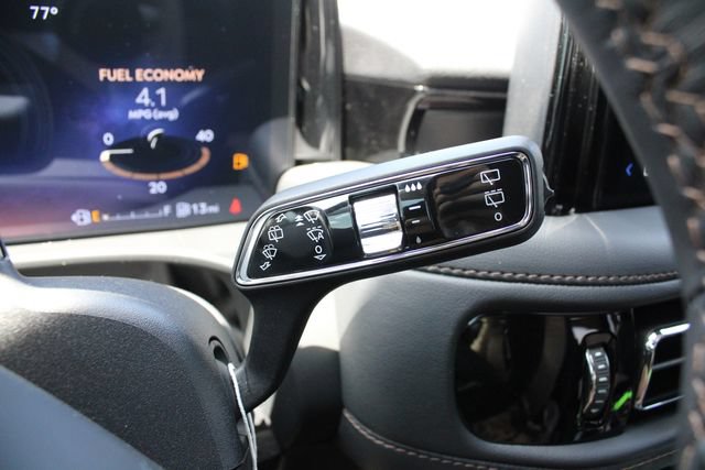 New 2026 Lincoln Aviator AWD image 15