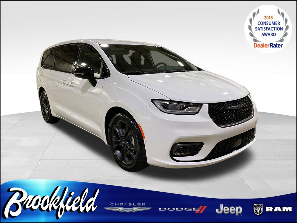 New 2026 Chrysler Pacifica Select image 1