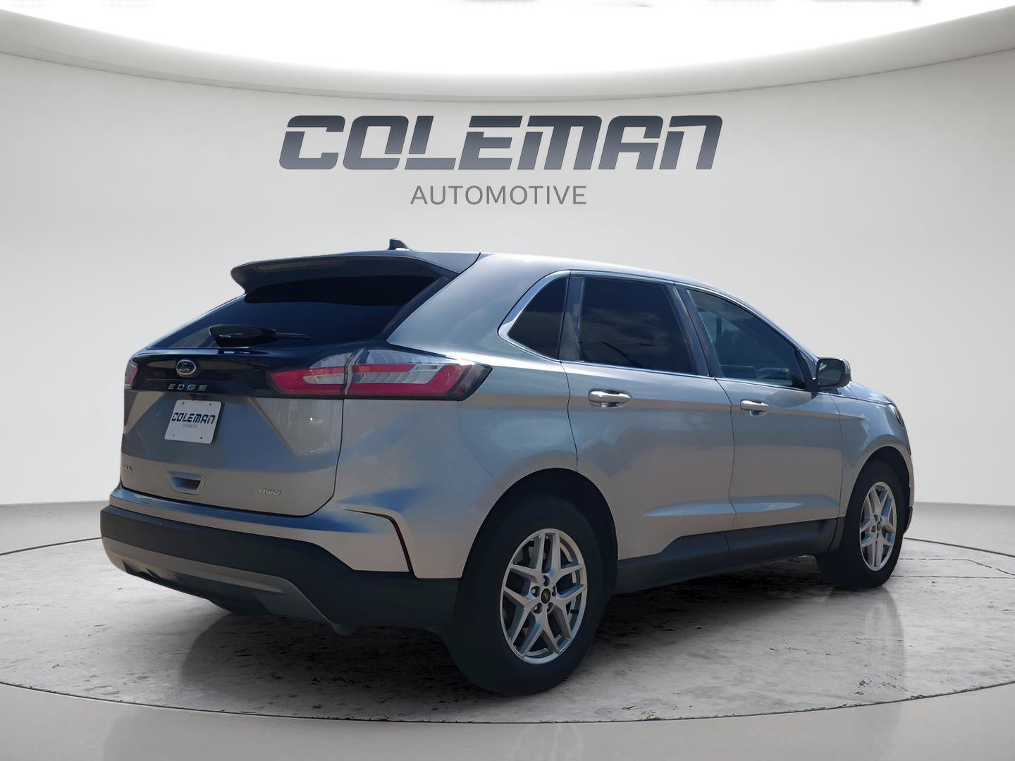 Used 2024 Ford Edge SEL AWD/4WD image 9