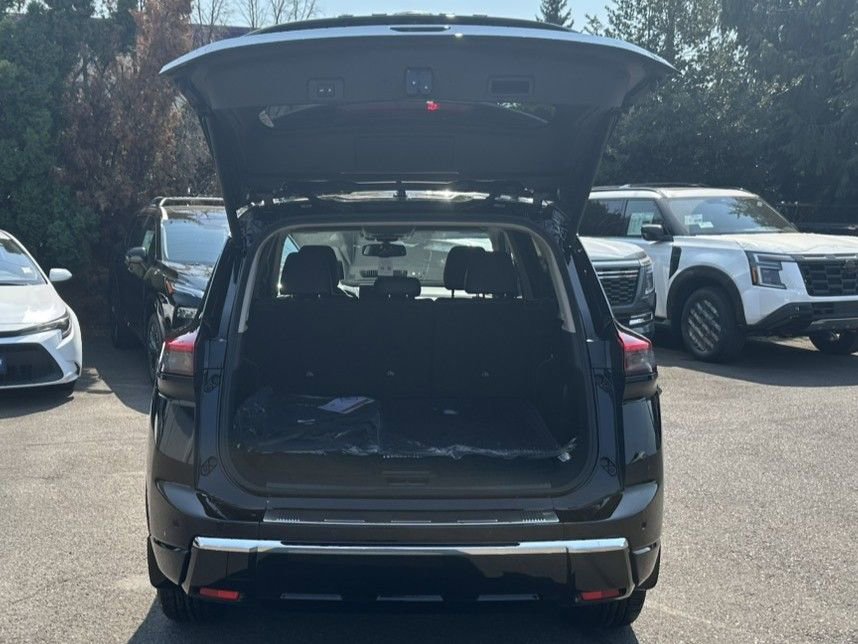 New 2026 Nissan Rogue Platinum w/ Platinum Premium Package image 9