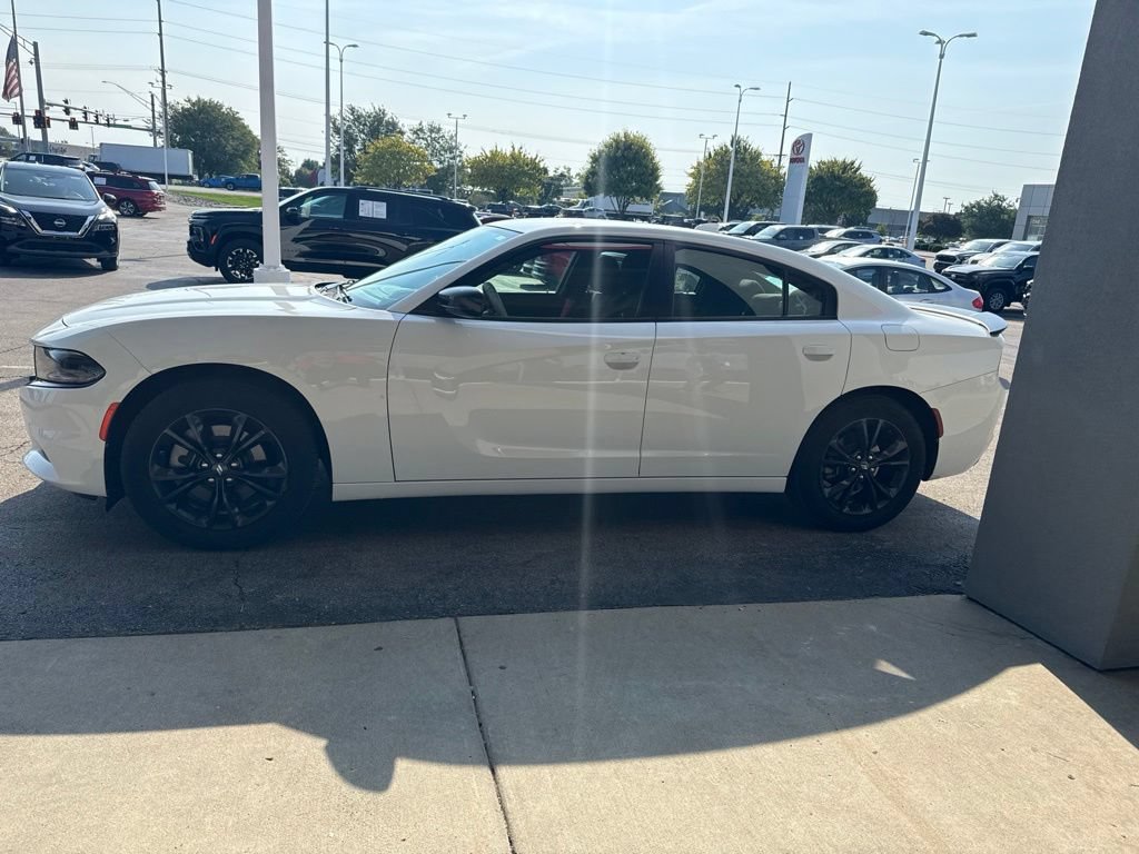 Used 2022 Dodge Charger SXT w/ Blacktop Package AWD/4WD image 6