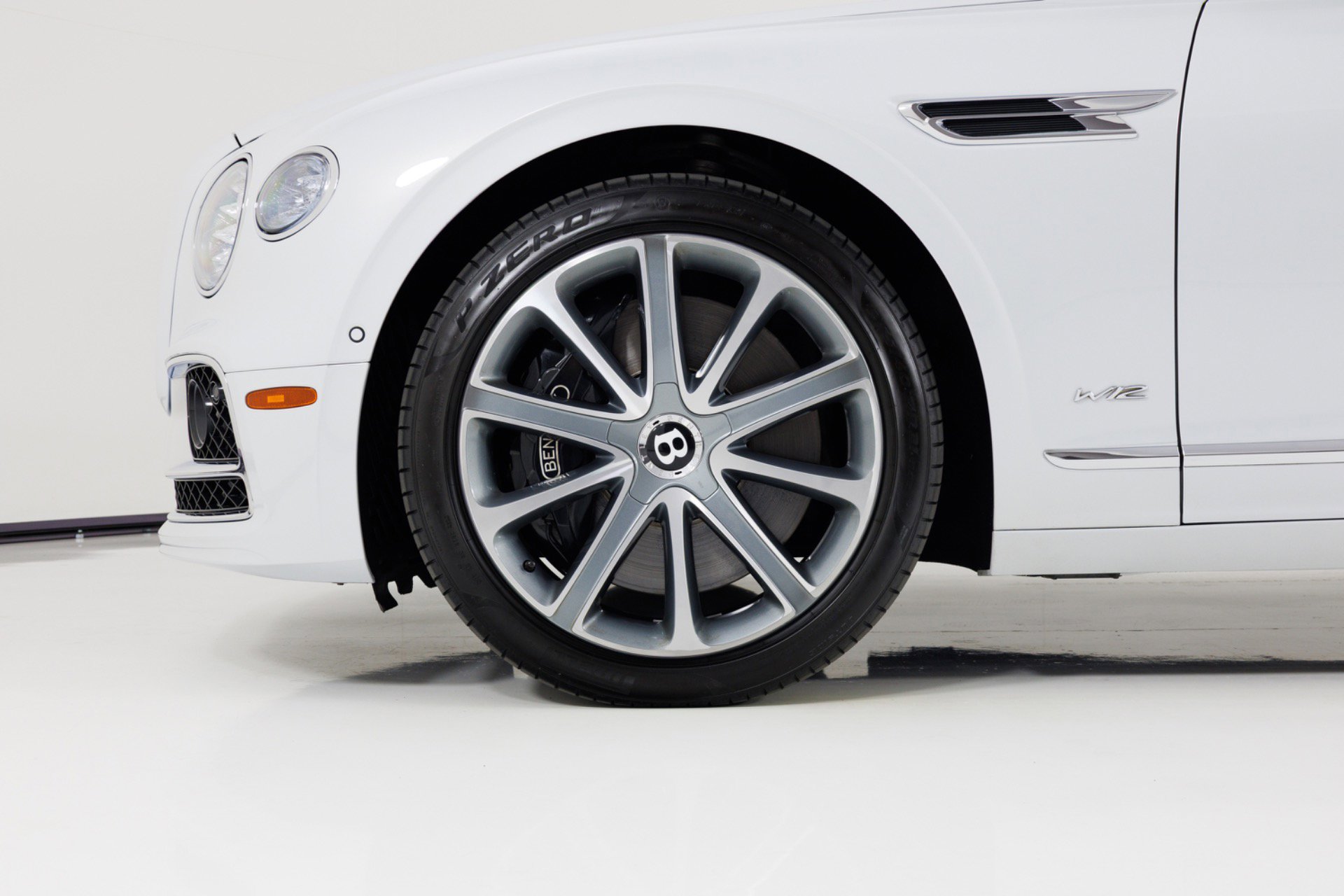 Used 2020 Bentley Flying Spur W12 AWD/4WD image 9