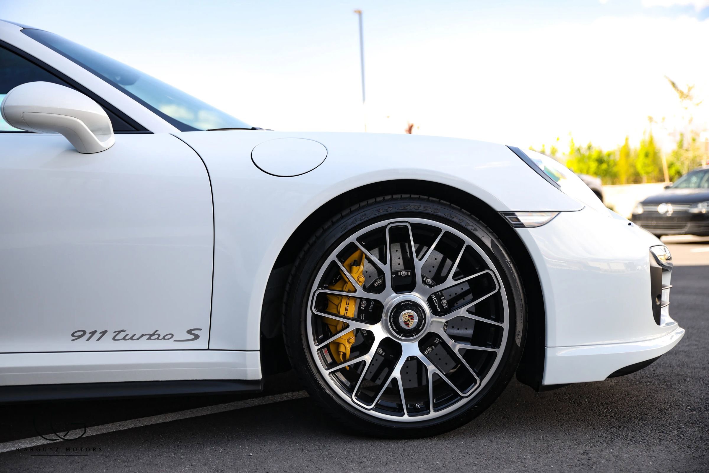 Used 2014 Porsche 911 Turbo S AWD/4WD image 18