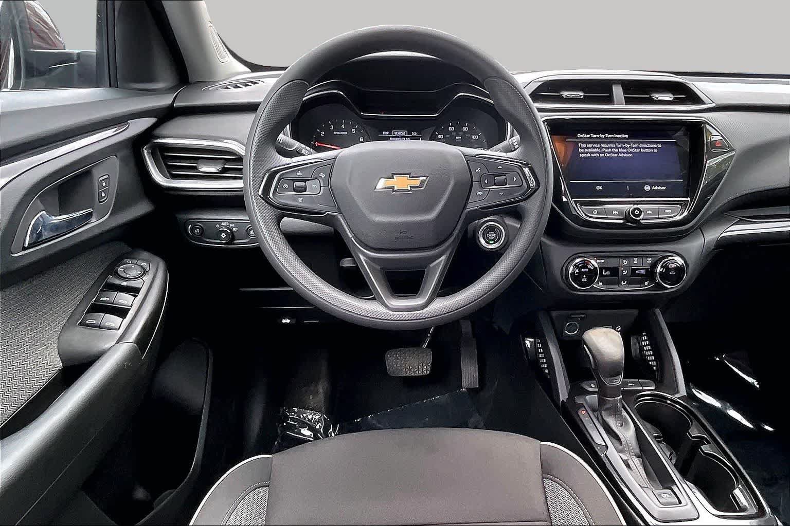 Used 2023 Chevrolet TrailBlazer LT w/ Convenience Package FWD image 6