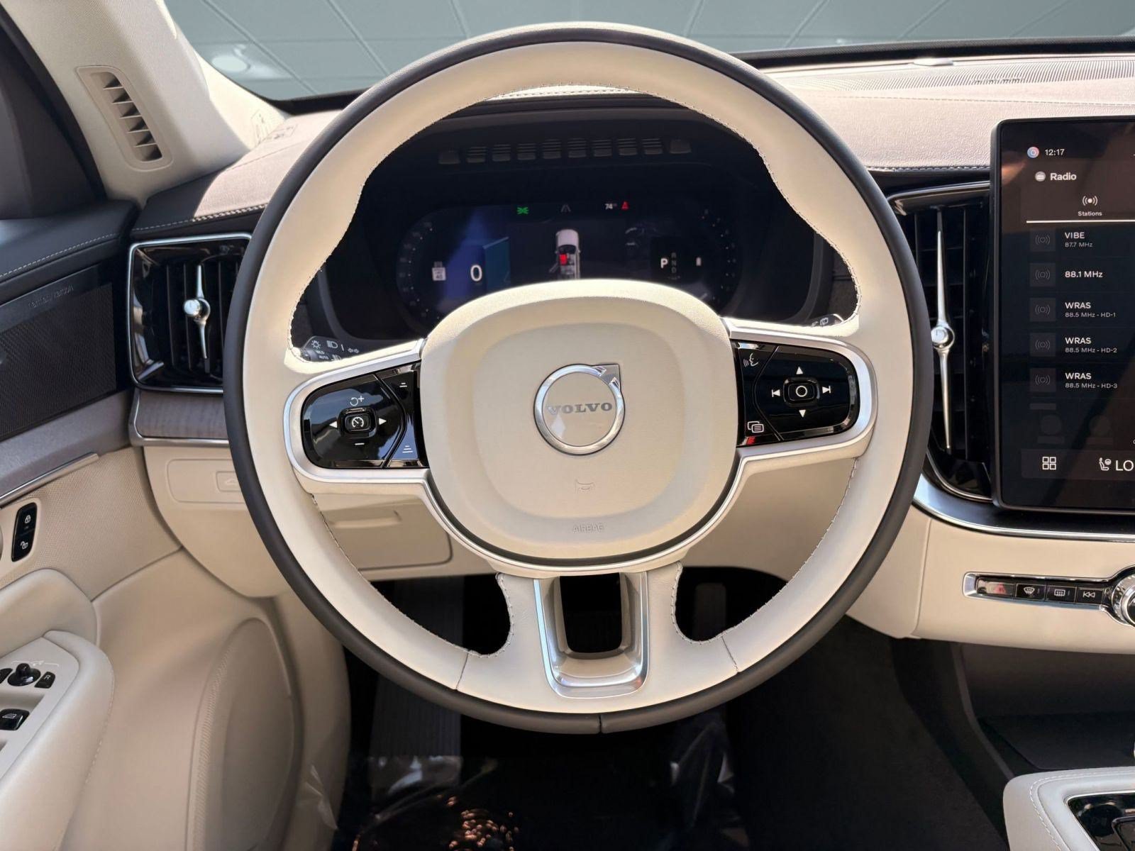 New 2026 Volvo XC90 B6 Ultra w/ Protection Package AWD/4WD image 17