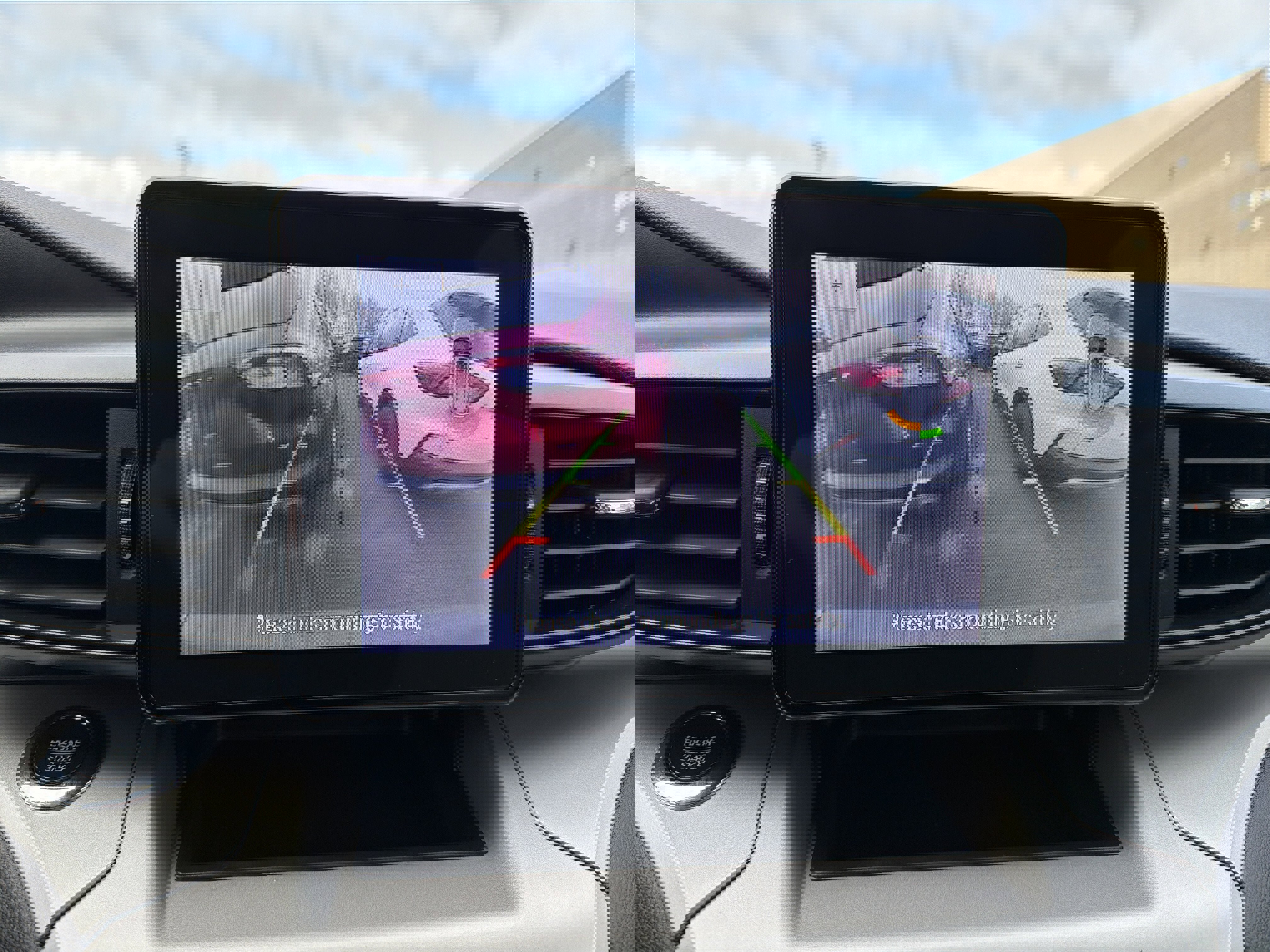 Used 2022 Ford Explorer XLT image 21