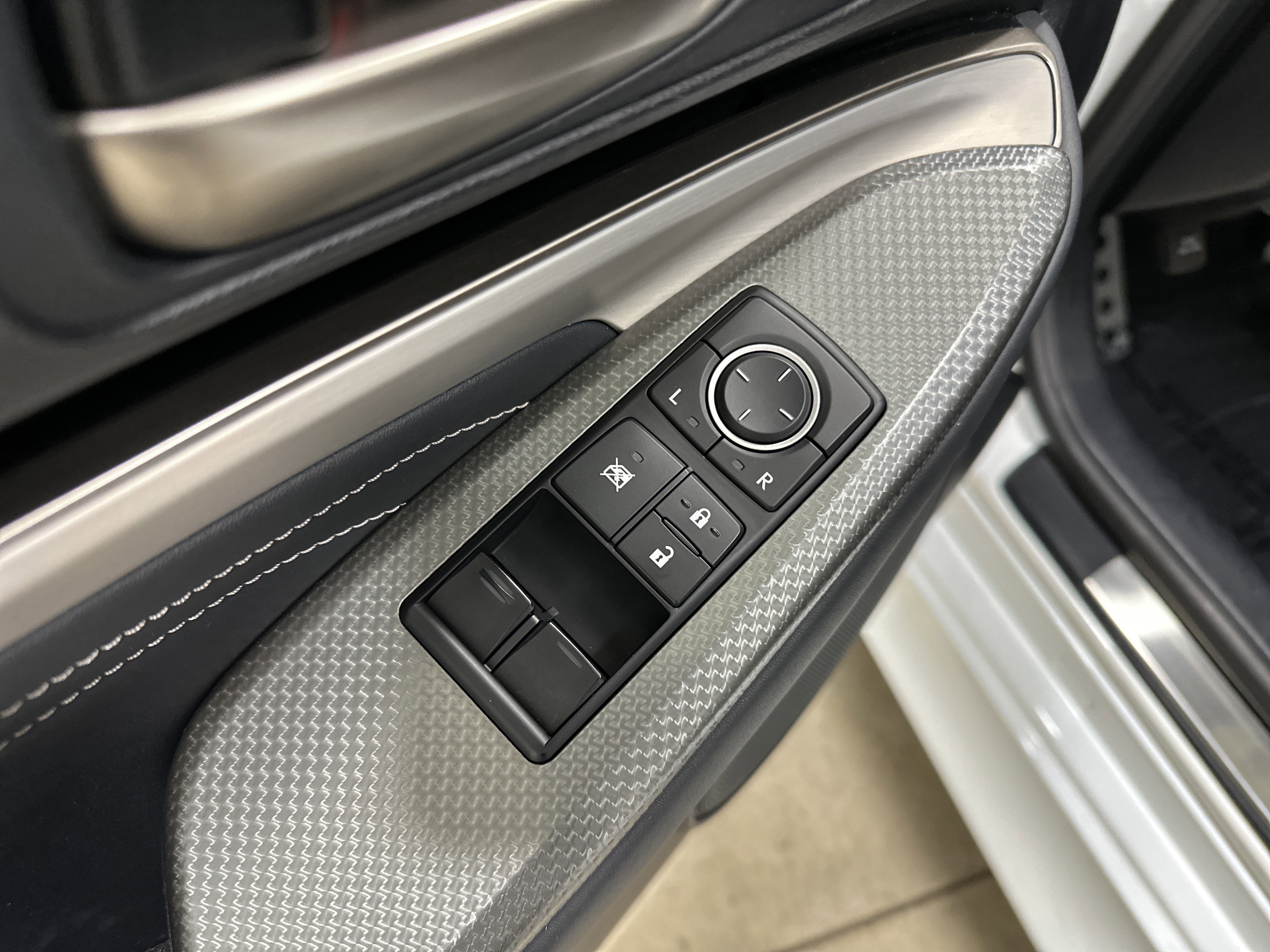 Used 2015 Lexus RC 350 AWD w/ Navigation System Package image 15