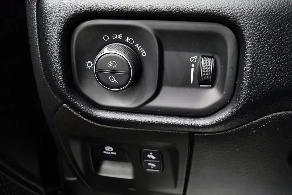 Used 2021 RAM 1500 Rebel w/ Level 2 Equipment Group AWD/4WD image 25