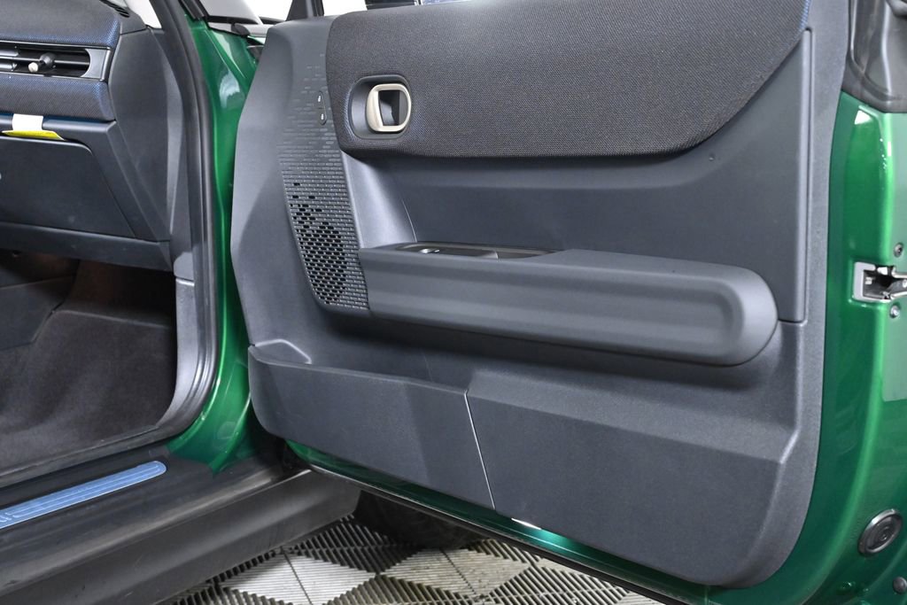 Used 2025 MINI Cooper 2-Door Hardtop image 26