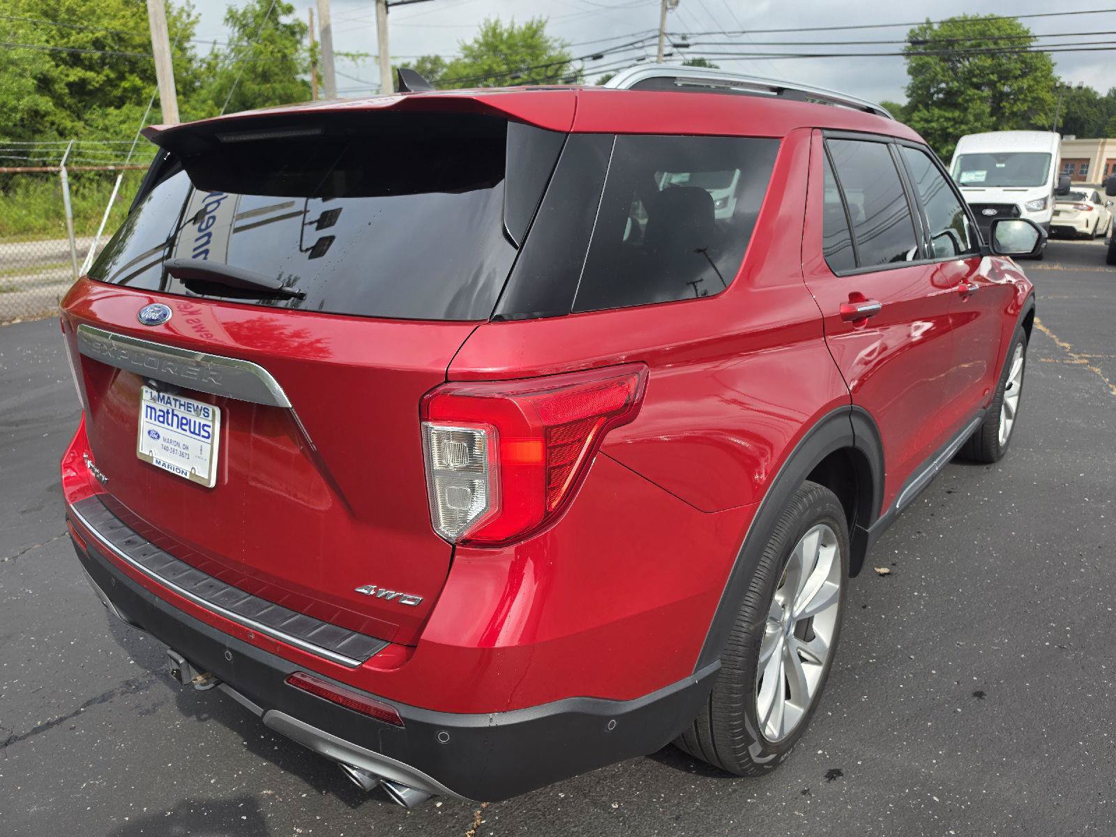 Used 2021 Ford Explorer Platinum w/ Equipment Group 601A AWD/4WD image 6
