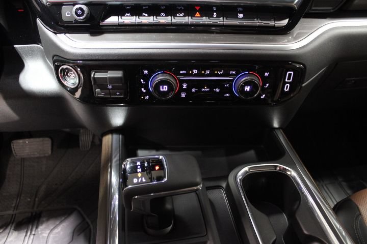 New 2026 Chevrolet Silverado 1500 High Country AWD/4WD image 36