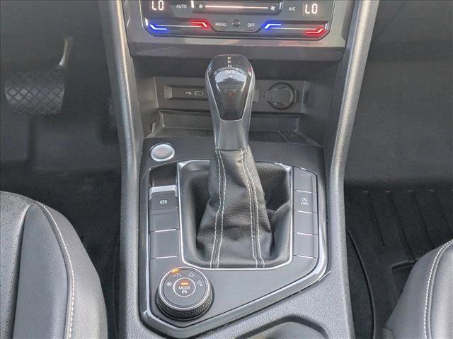 Used 2022 Volkswagen Tiguan SE image 9