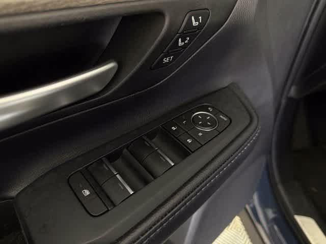 Used 2024 Toyota Grand Highlander AWD image 30