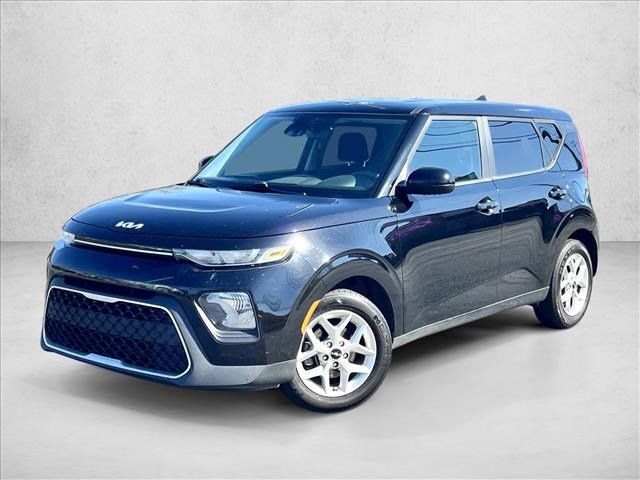 Used 2022 Kia Soul LX w/ Technology Package FWD image 1