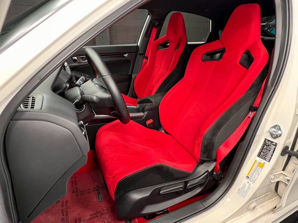 Used 2025 Honda Civic Type R image 3