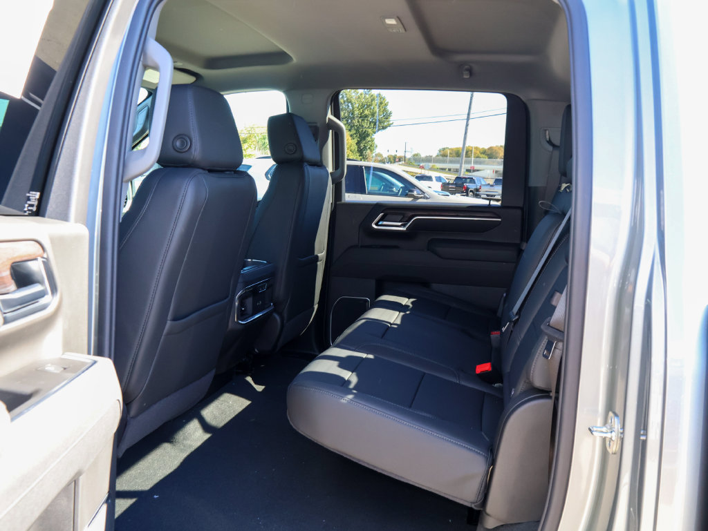 New 2026 GMC Sierra 2500 SLT w/ SLT Premium Package AWD/4WD image 11