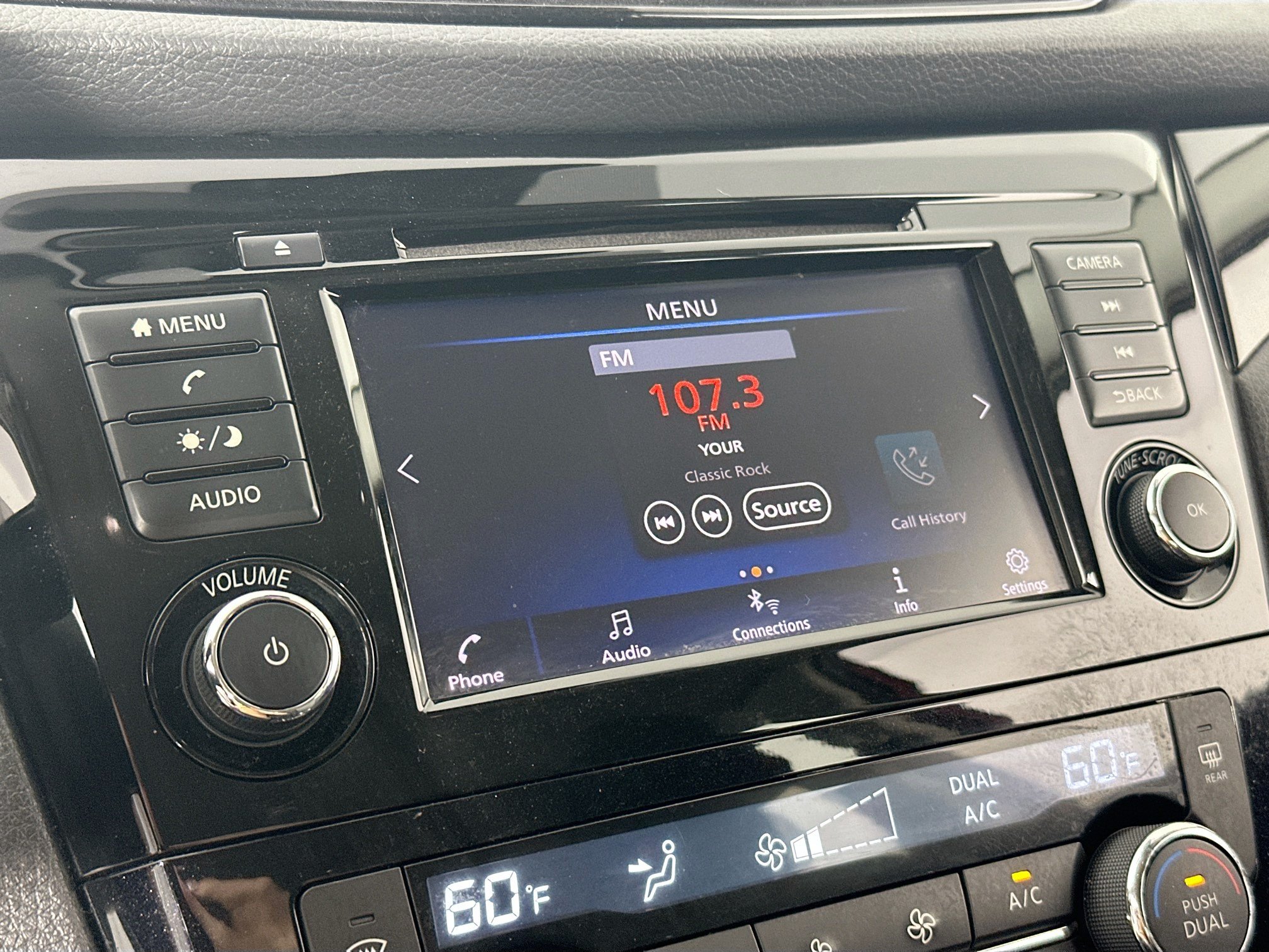 Used 2022 Nissan Rogue Sport SV FWD image 14