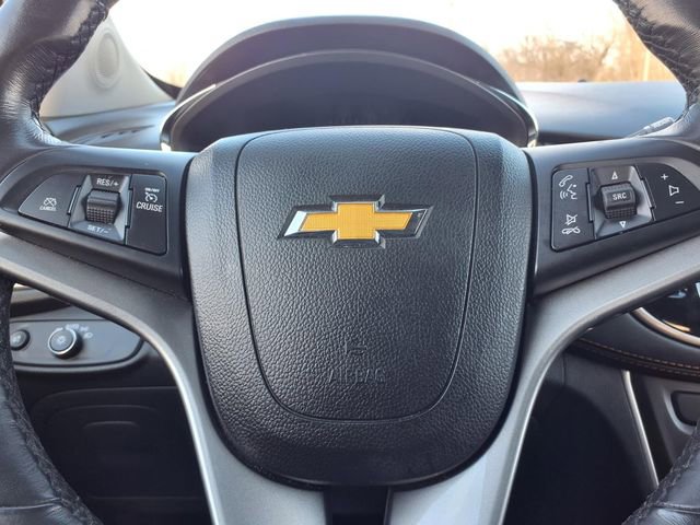 Used 2022 Chevrolet Trax LT w/ LT Convenience Package image 13