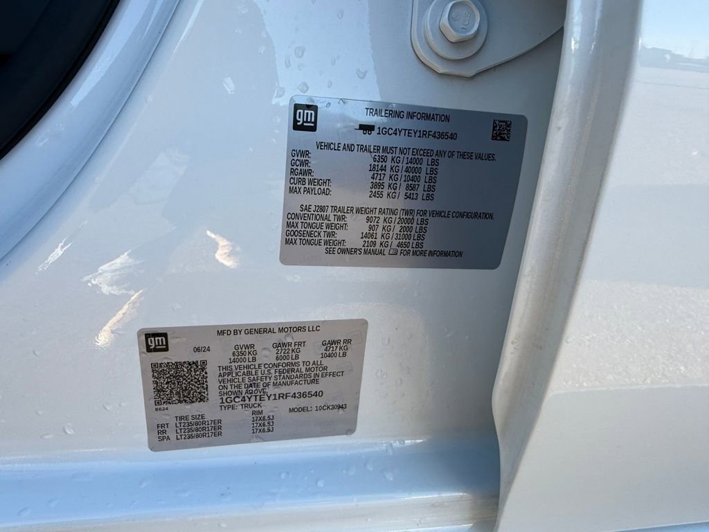 Used 2024 Chevrolet Silverado 3500 LT w/ Convenience Package image 29