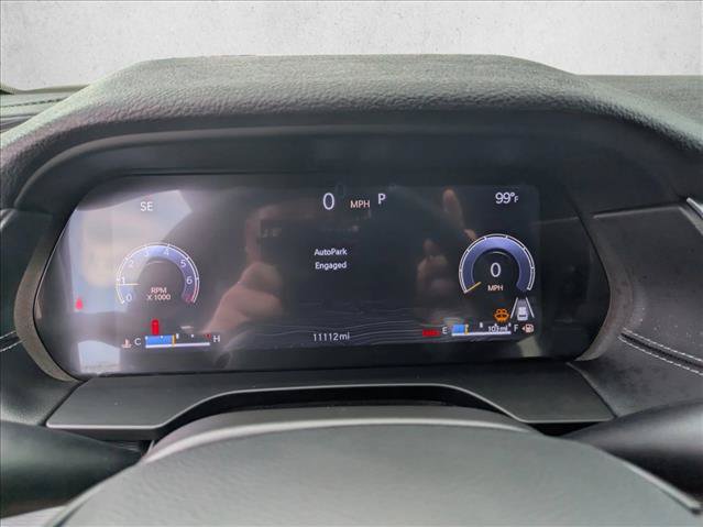 Used 2025 Jeep Grand Cherokee L Laredo RWD image 10