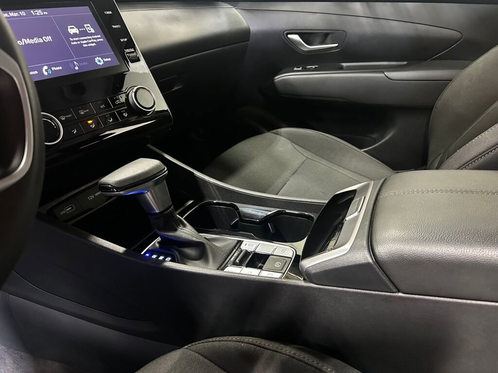 Used 2024 Hyundai Tucson SE image 13