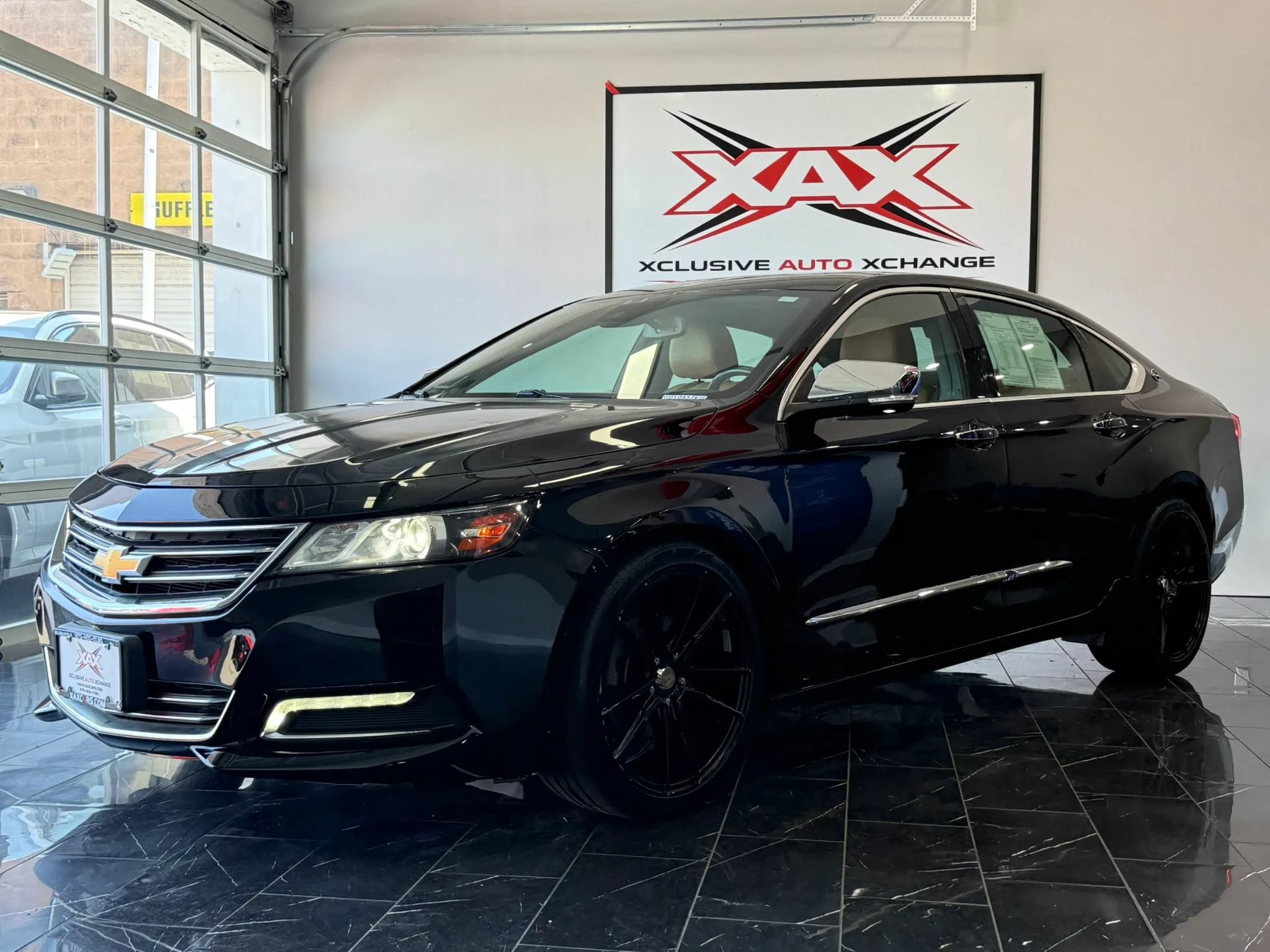 Used 2016 Chevrolet Impala LTZ w/ Enhanced Convenience Package FWD image 3