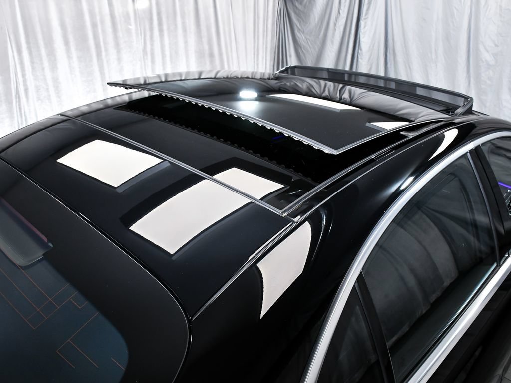 Used 2022 Mercedes-Benz S 500 4MATIC w/ AMG Line Package image 90