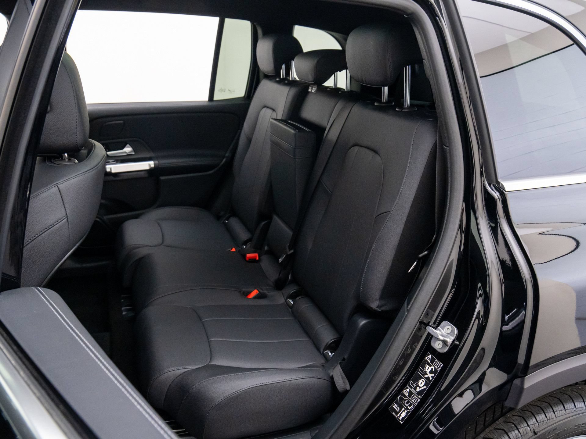 New 2026 Mercedes-Benz GLB 250 4MATIC image 18