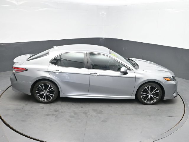 Used 2019 Toyota Camry SE FWD image 33