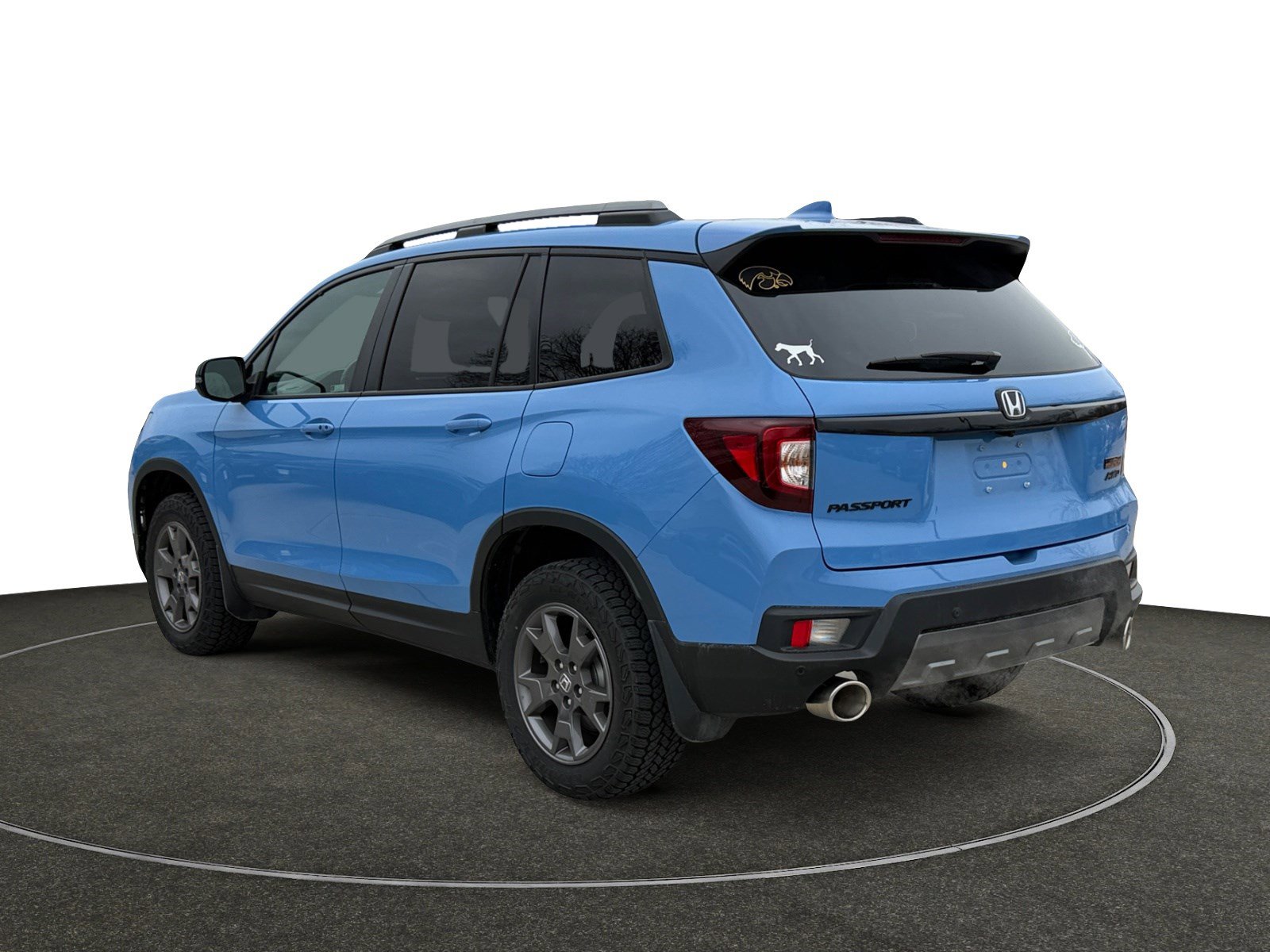 Used 2024 Honda Passport TrailSport image 3
