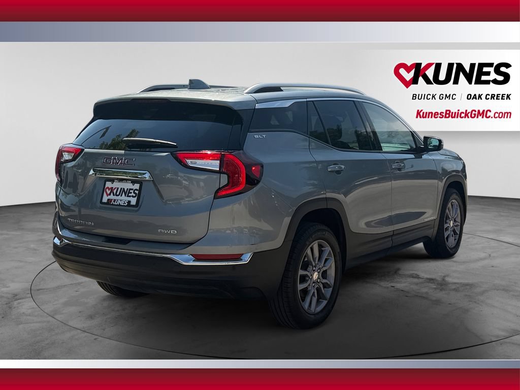 Used 2024 GMC Terrain SLT w/ LPO, Floor Liner Package AWD/4WD image 10