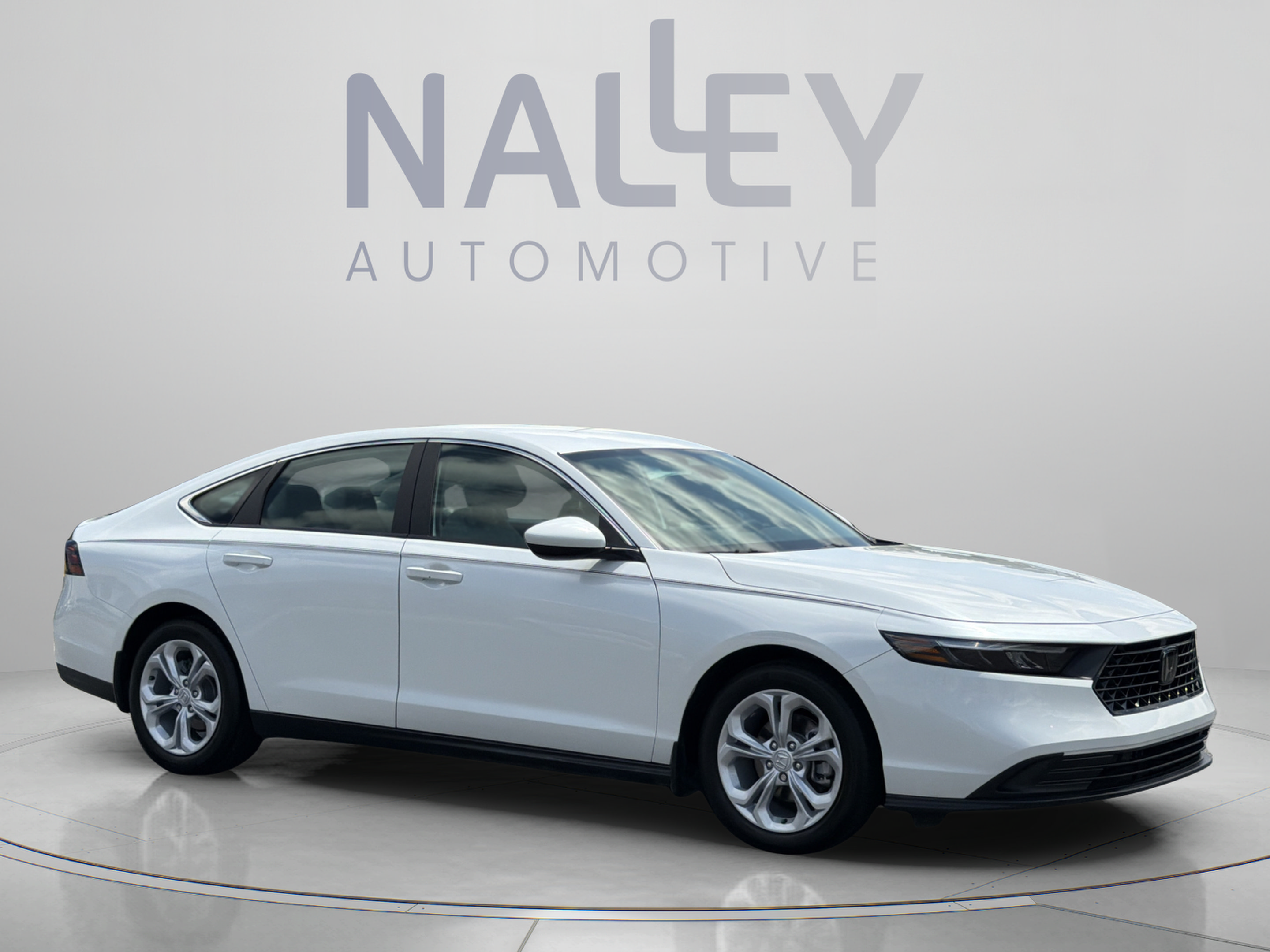Certified 2025 Honda Accord LX image 5