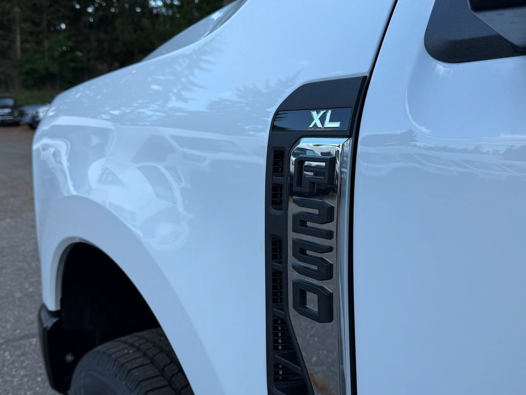 New 2026 Ford F250 XL AWD/4WD image 29