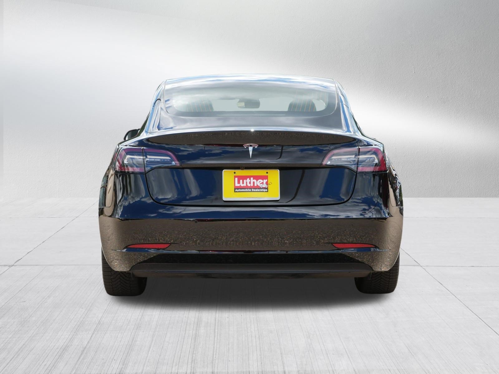 Used 2020 Tesla Model 3 Standard Range RWD image 6