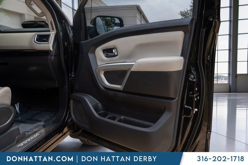 Used 2020 Nissan Titan SV w/ SV Convenience Package AWD/4WD image 29
