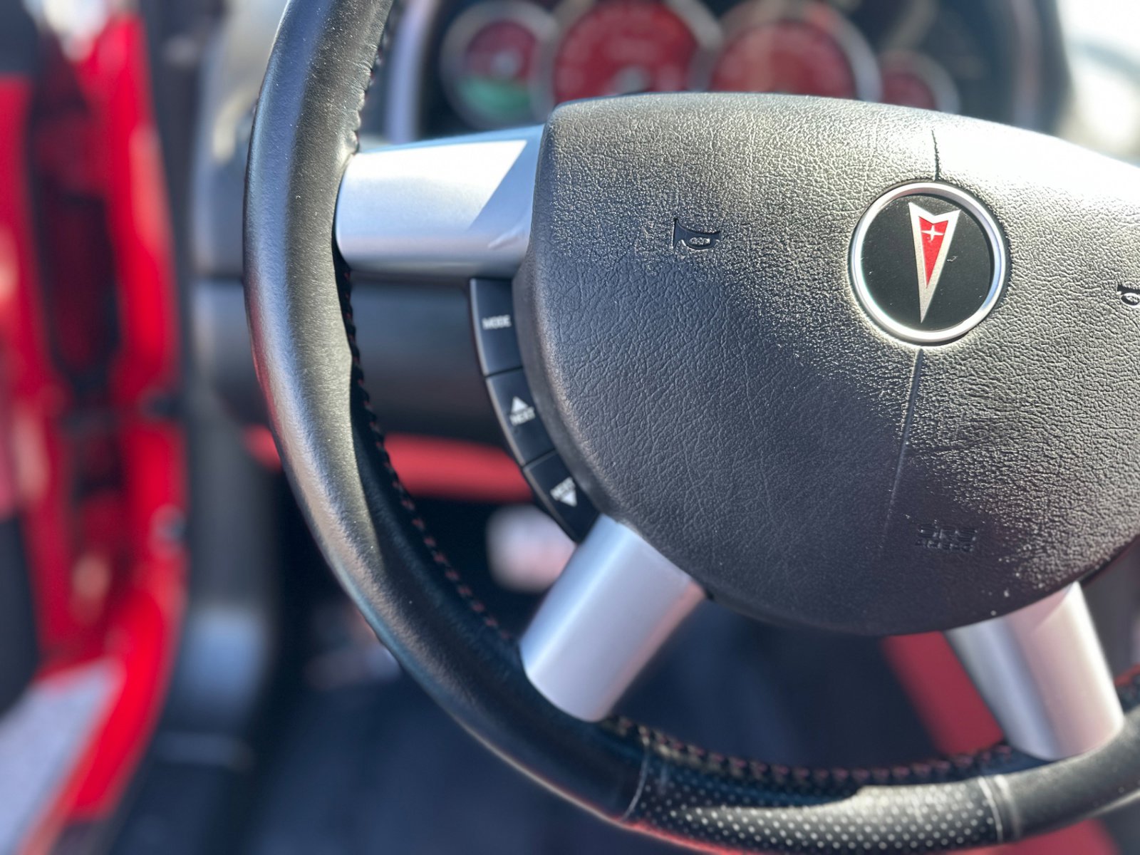 Used 2006 Pontiac GTO image 24