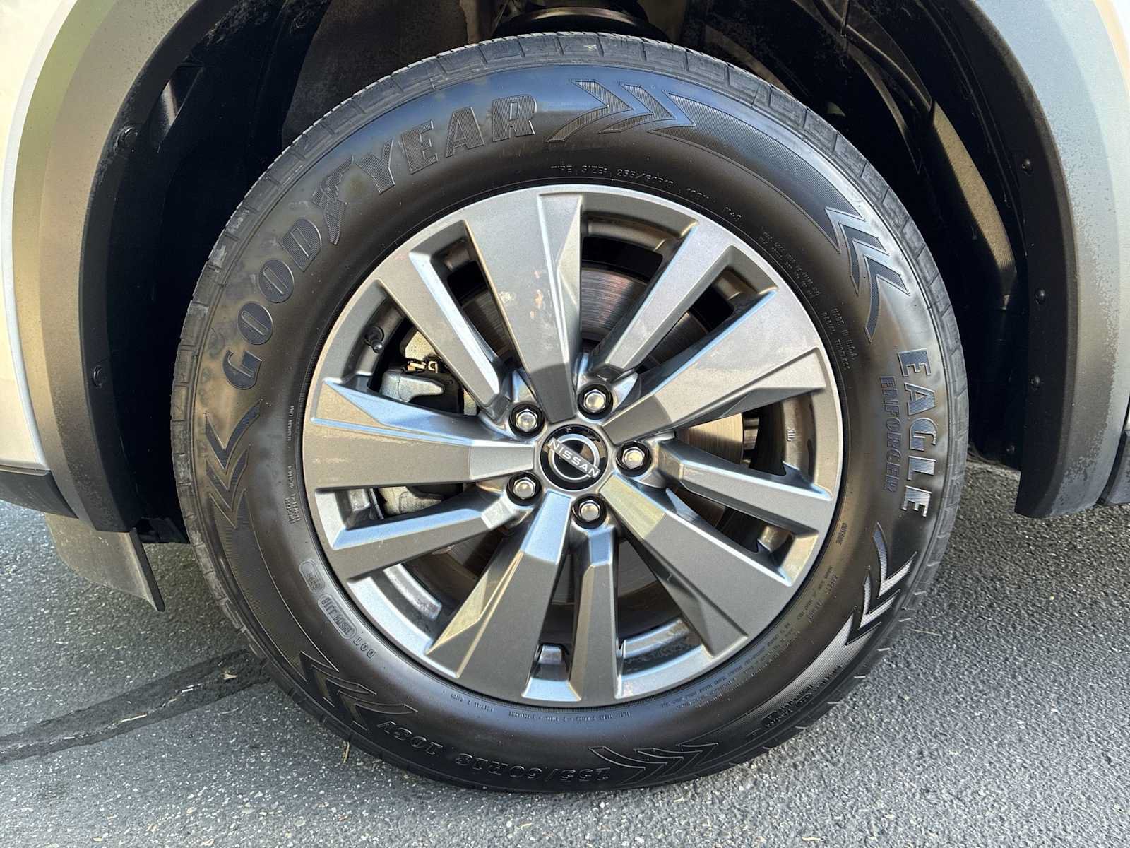 Used 2024 Nissan Pathfinder SV AWD/4WD image 18