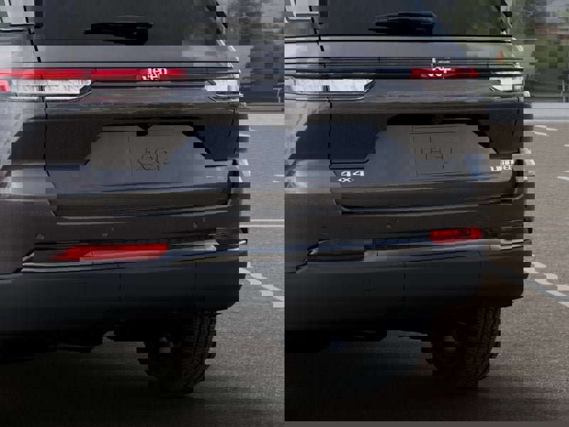 New 2026 Jeep Grand Cherokee Limited w/ Limited Altitude Package image 14