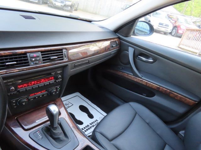 Used 2006 BMW 325i Sedan RWD image 19