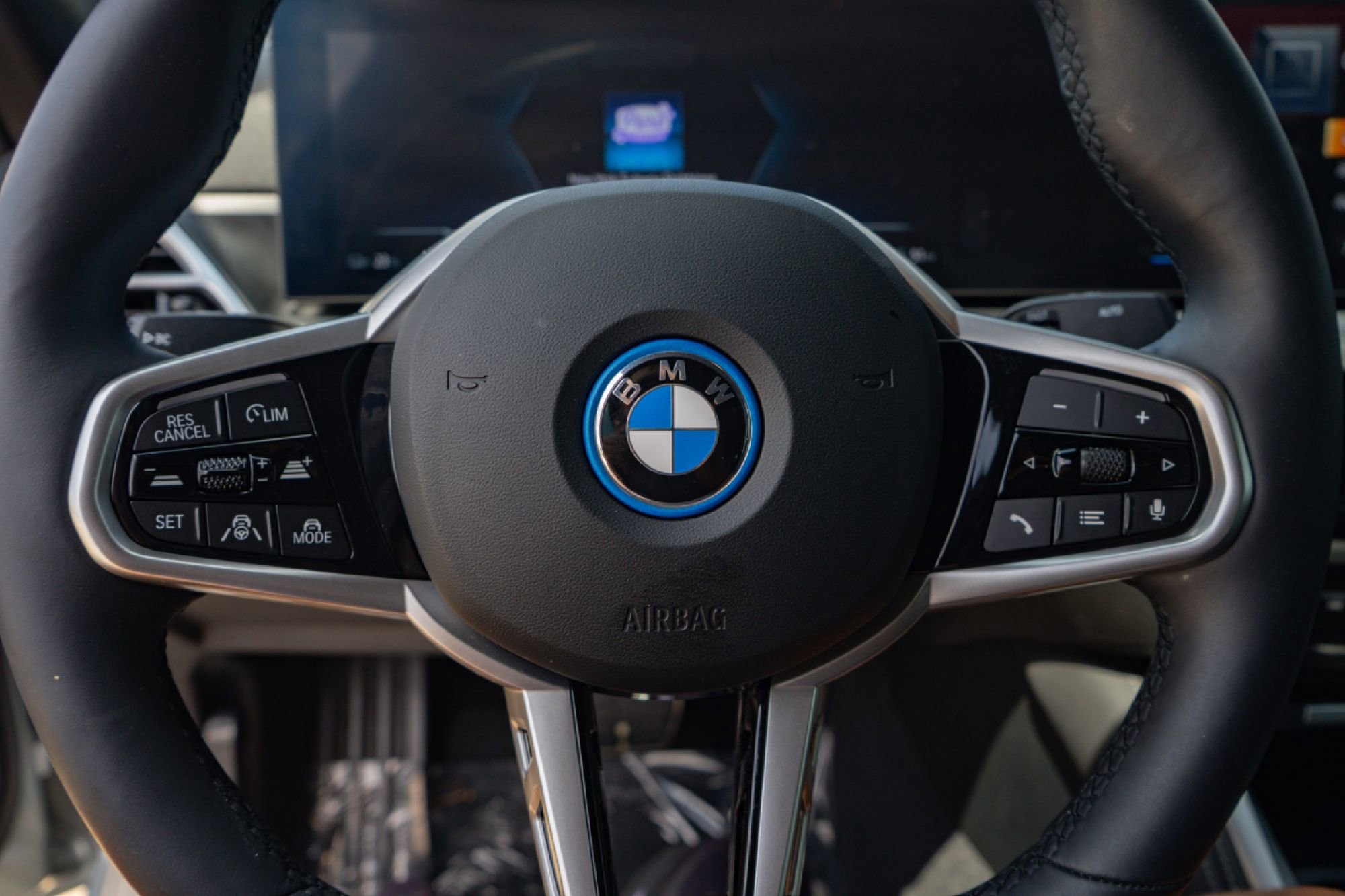 Used 2025 BMW i4 xDrive40i w/ M Sport Package AWD/4WD image 13