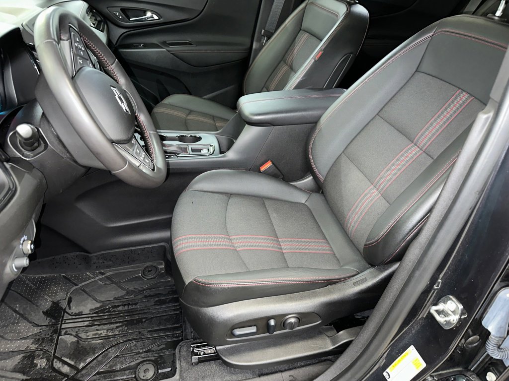 Certified 2022 Chevrolet Equinox RS w/ LPO, Floor Liner Package image 2