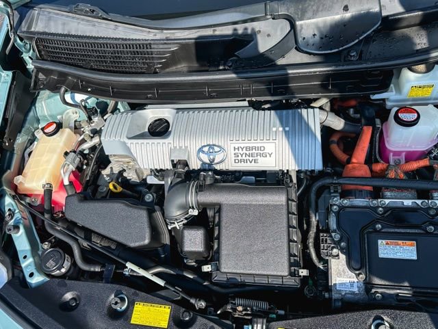Used 2014 Toyota Prius V Three FWD image 12