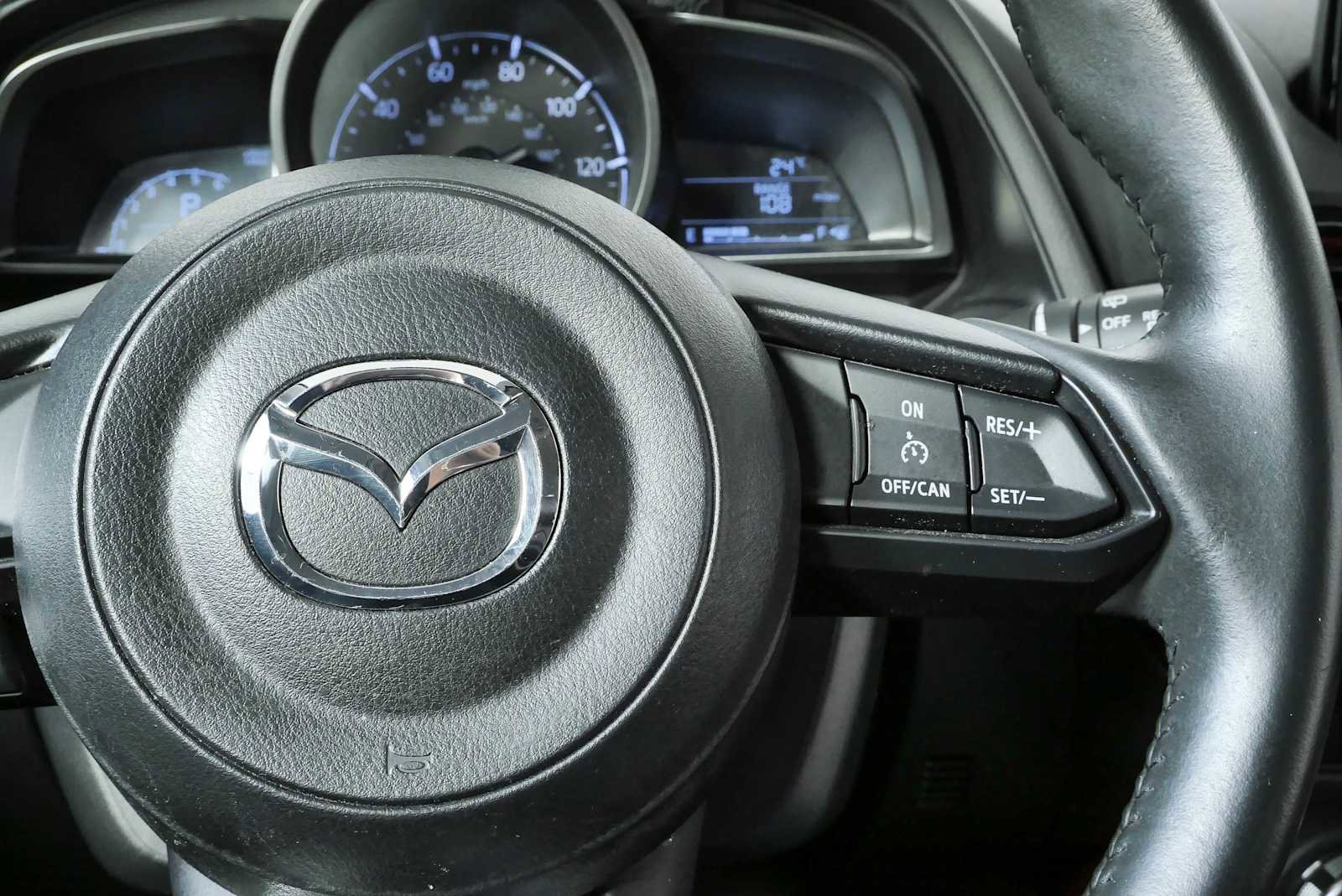 Used 2018 MAZDA CX-3 Touring FWD image 11